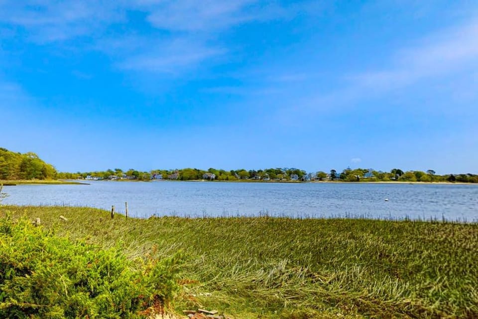 Sunset Cove Retreat House in Onset