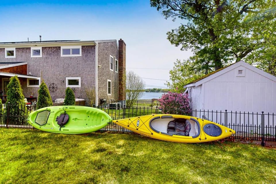 Sunset Cove Retreat House in Onset