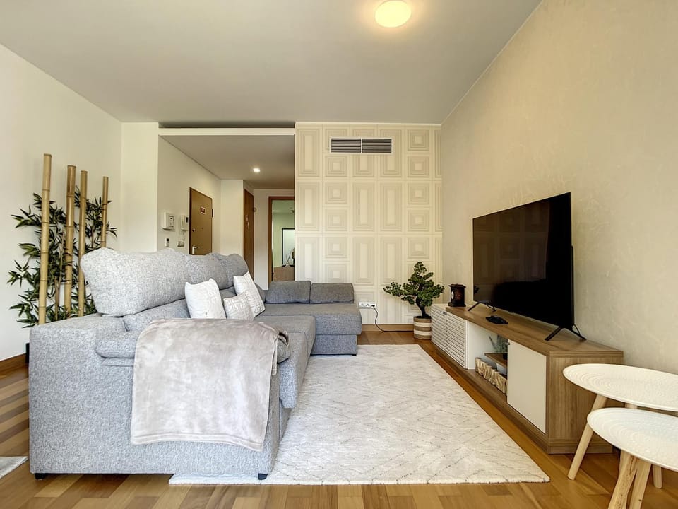Communal lounge/ TV room, Living room