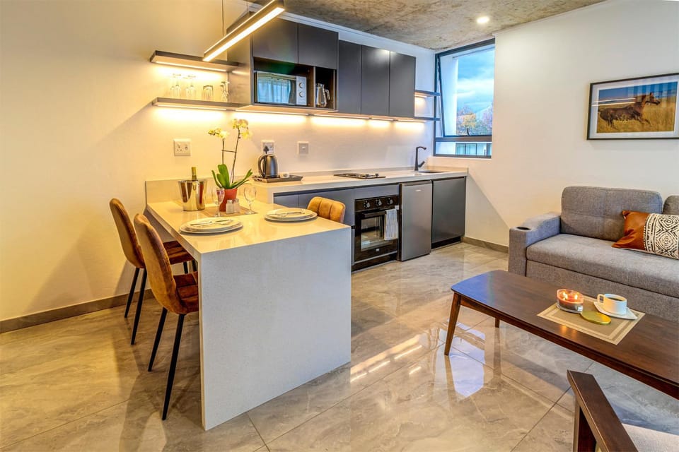 Coffee/tea facilities, Dining area