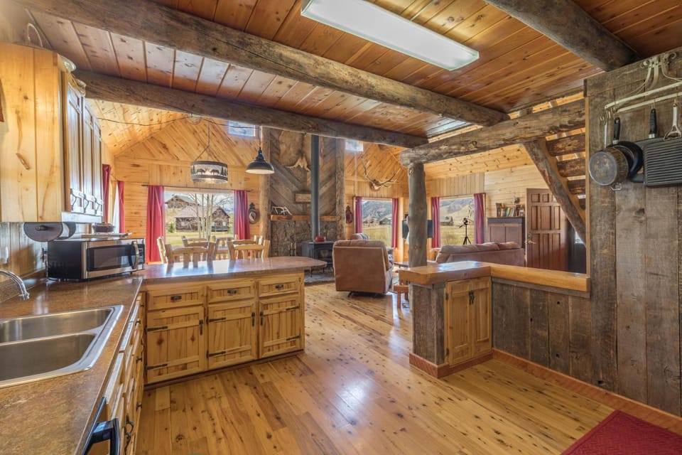 Wolfe's Den House in Colorado