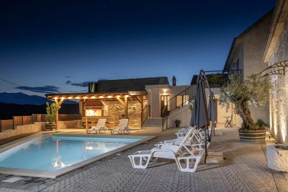 Night, Swimming pool