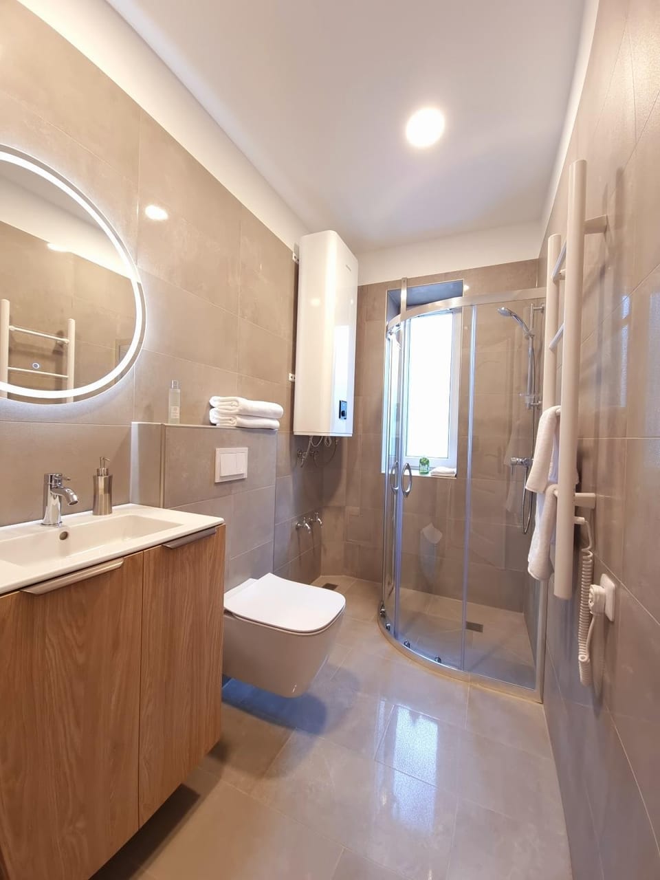 Shower, Toilet, Bathroom