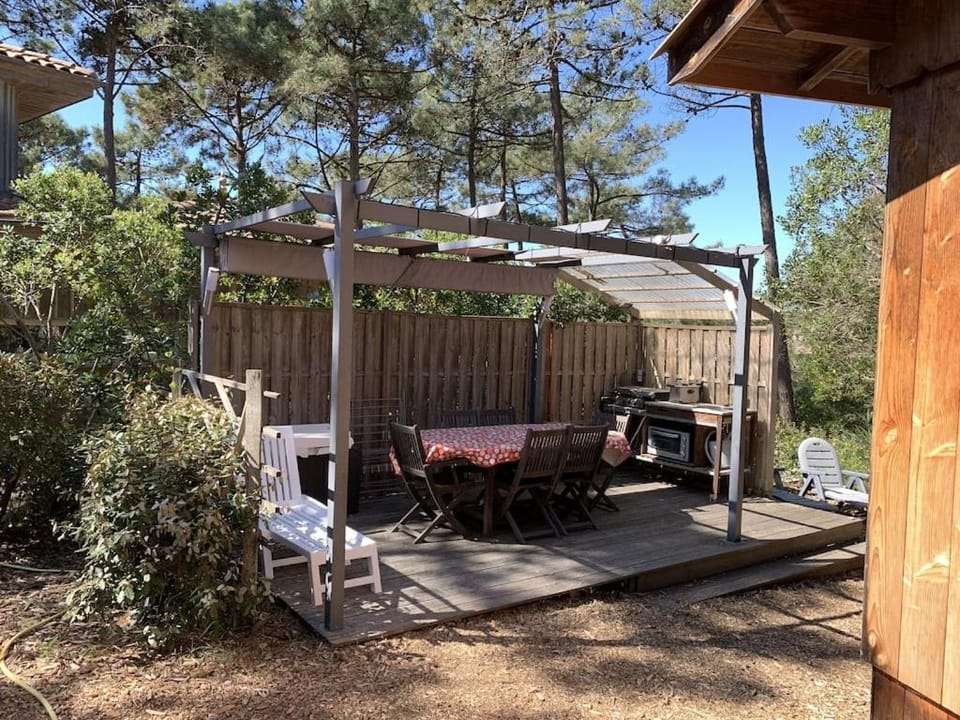 Maison bois dans la forêt de Carcans-plage House in Carcans