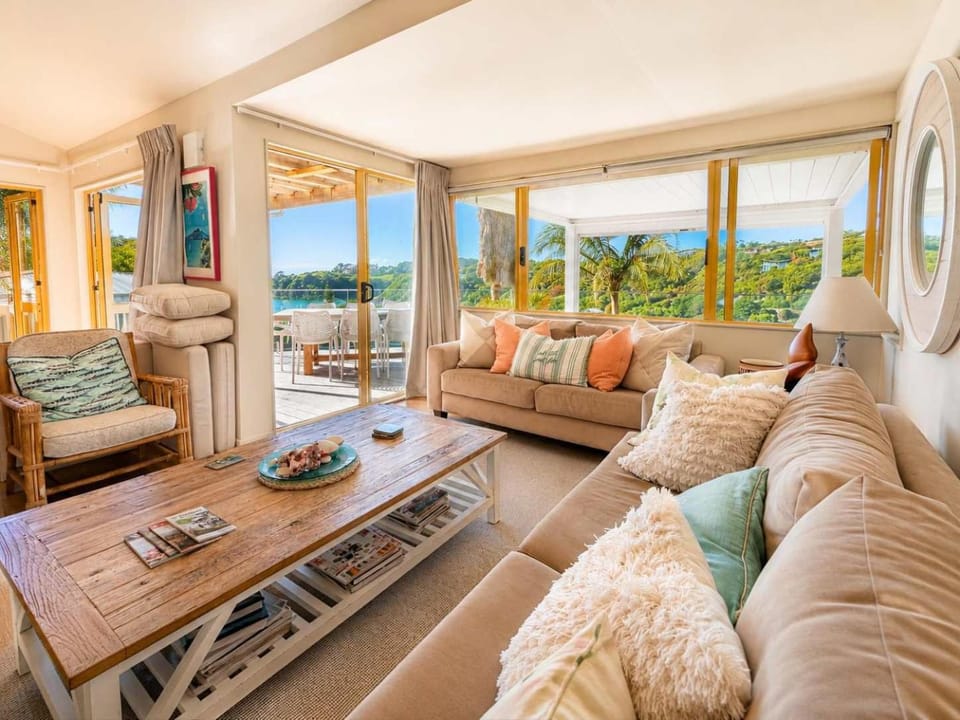 Island View - Stay Waiheke House in Auckland Region