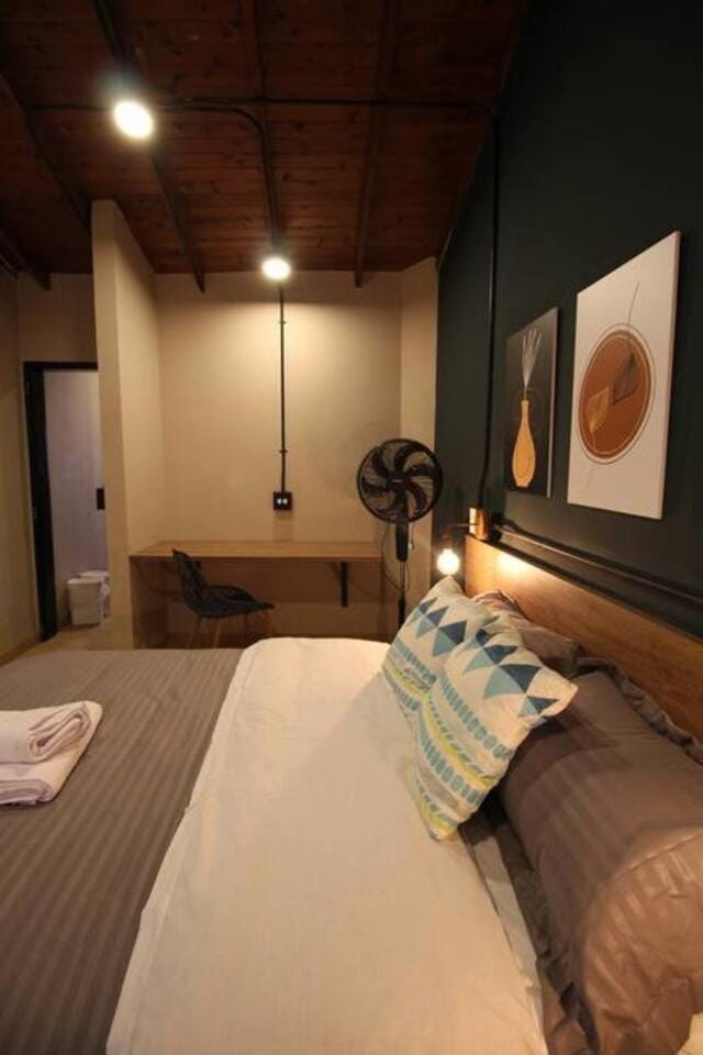 Renta apartamento en Medellín -ONE201 By Roots Rentals Apartment in Medellin