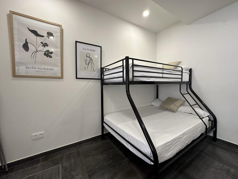 Bed, View (from property/room), Family
