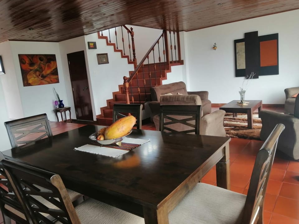 Living room, Dining area