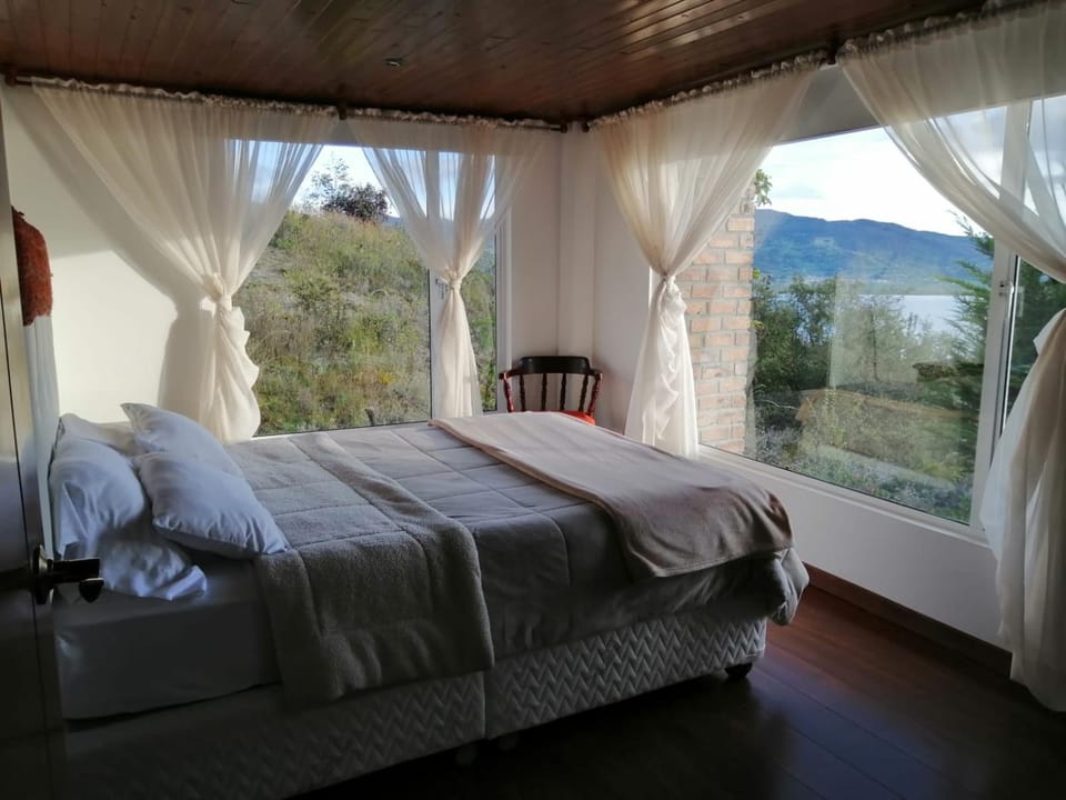 Natural landscape, Bedroom, Mountain view