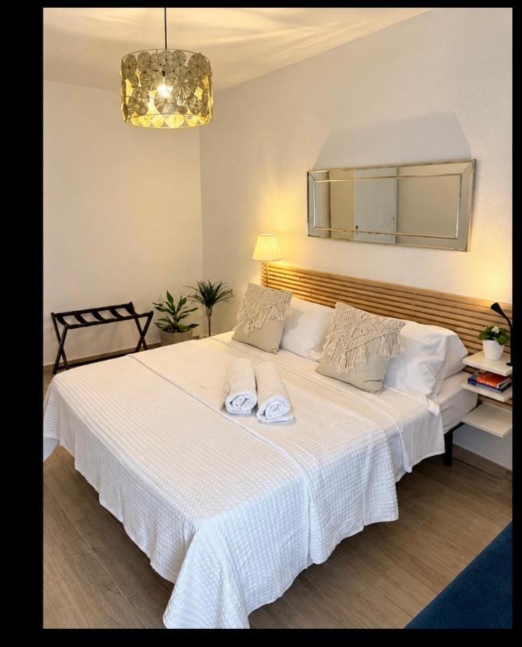 BEDBLUESKY -Eva in the blue Apartment in Liguria