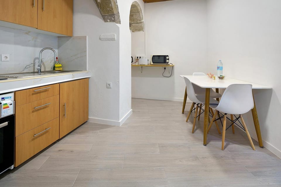 Kitchen or kitchenette, Living room