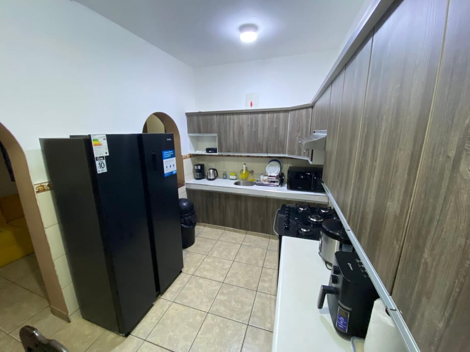 Kitchen or kitchenette, Dining area, Communal kitchen, Location, oven, stove, kitchen