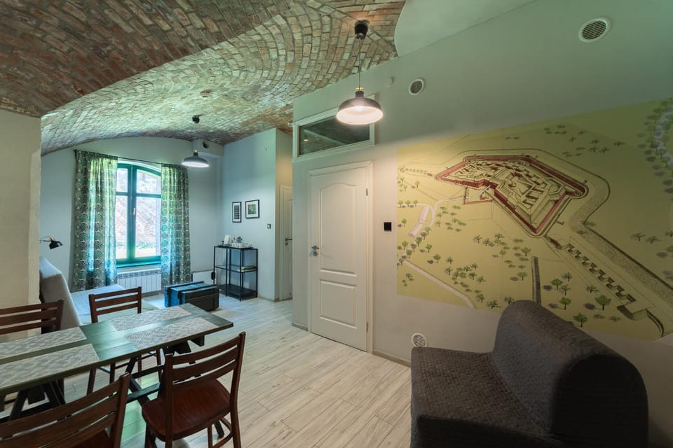 Living room, Seating area, Dining area, Animals, Landmark view, Breakfast, Buffet breakfast, towels
