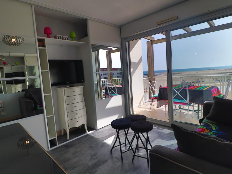 Appartement 2 pièces climatisé, vue mer à Sète avec parking - FR-1-472-191 Apartment in Occitanie