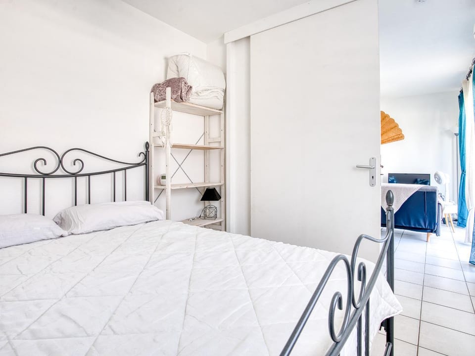 Charmant T2 avec terrasse, climatisation et WIFI - Quartier résidentiel à Biscarrosse - FR-1-521-217 Apartment in Parentis-en-Born