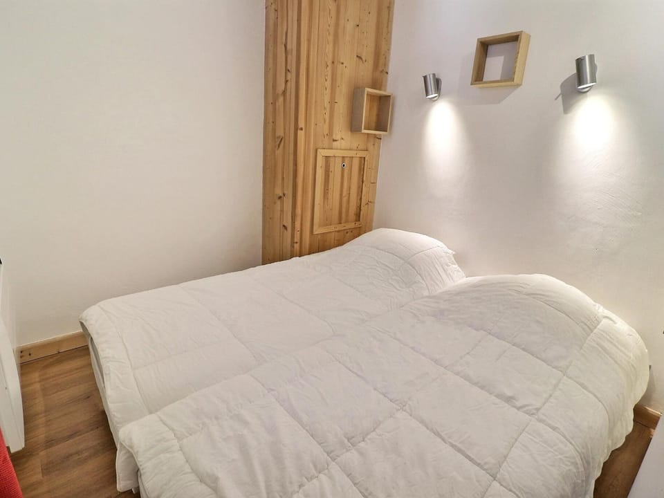 Confortable 2 Pièces, Skis aux Pieds, 4 Pers, Balcon Ouest - FR-1-182A-38 Apartment in Les Allues