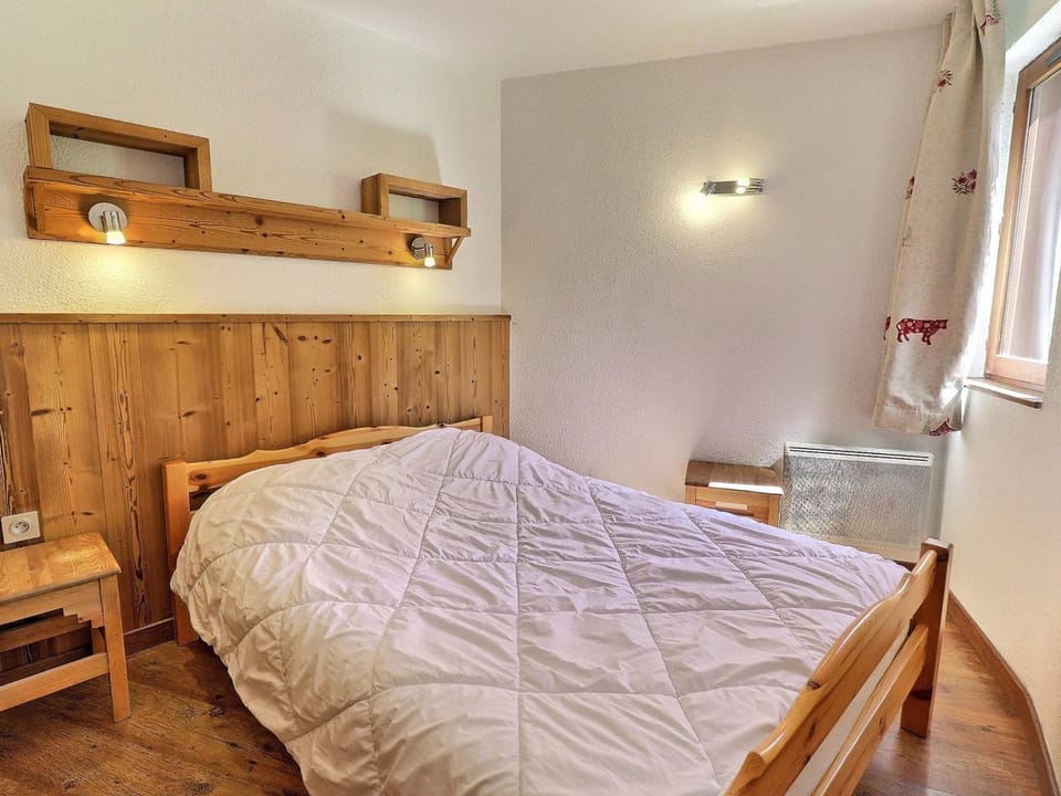 Confortable 2P+Cabine, Skis aux pieds, proche commerces, 5/6 pers - FR-1-182A-32 Cabin in Les Allues