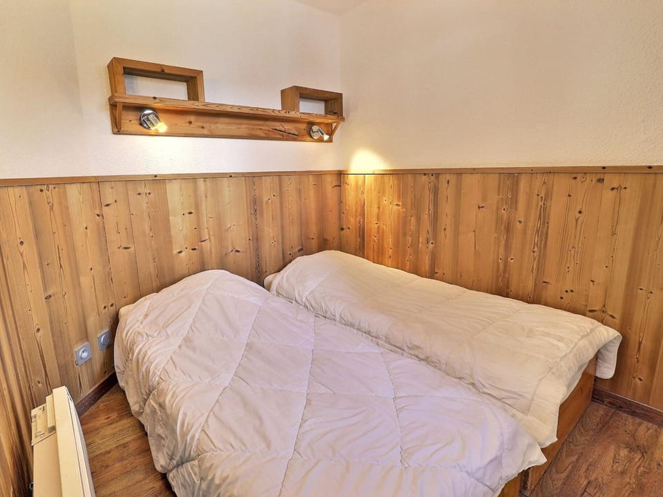 Confortable Appart 2 Pièces, Skis aux Pieds, Animaux Bienvenus - FR-1-182A-43 Apartment in Les Allues