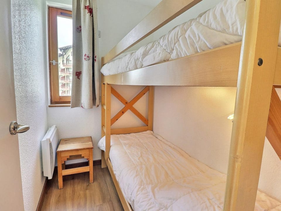 2 Pièces + Cabine, Skis aux Pieds, Proche Commerces - FR-1-182A-35 Cabin in Les Allues