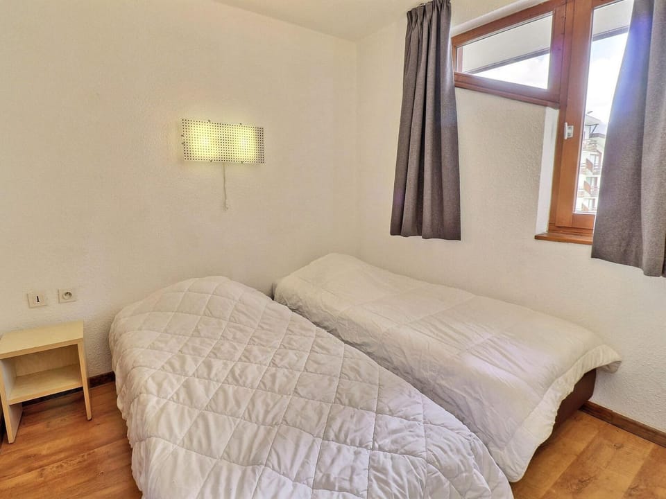 Confortable 2 Pièces, Skis aux Pieds, Proche Commerces - FR-1-182A-41 Apartment in Les Allues