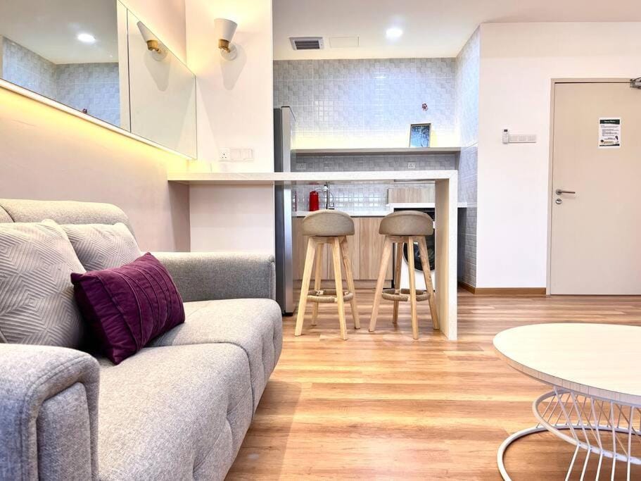 Facade/entrance, Kitchen or kitchenette, Living room, Seating area, Dining area