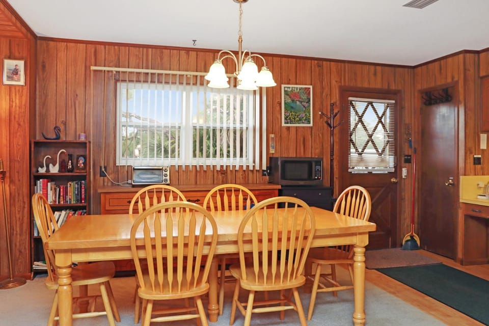 Wales Pod by Pristine Properties Vacation Rentals House in Florida
