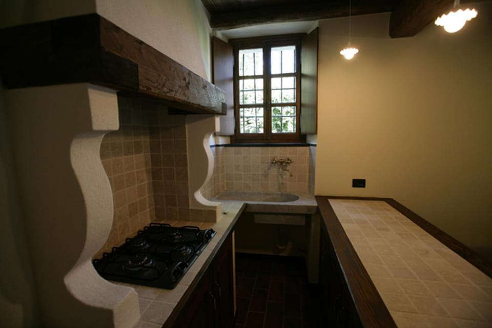 Kitchen or kitchenette, stove