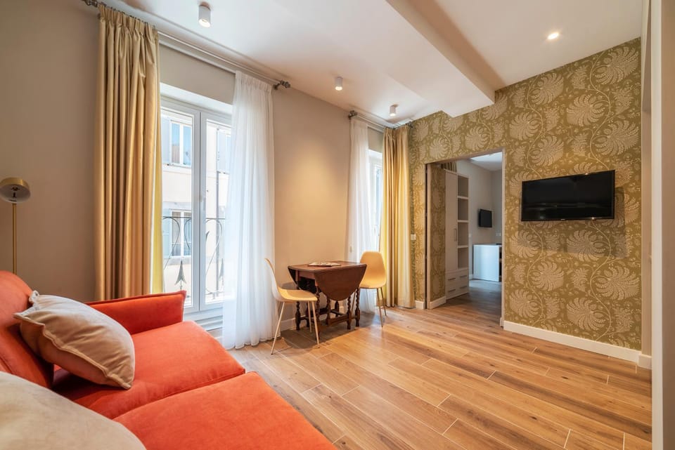 Luxury Corso Suite - DesignD Stays Apartment in Rome