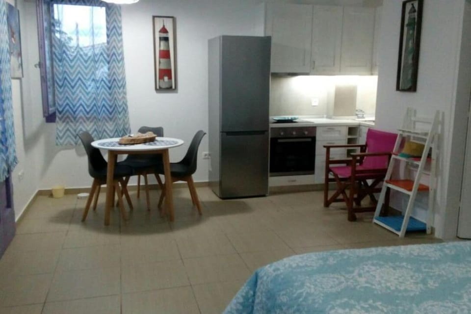 Vourkari Studio 2 with kitchen Apartment in Kea-Kythnos