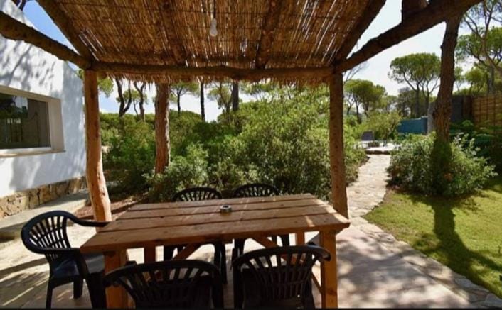 Off site, Dining area