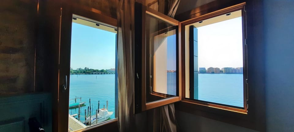 Natural landscape, Bedroom, Sea view