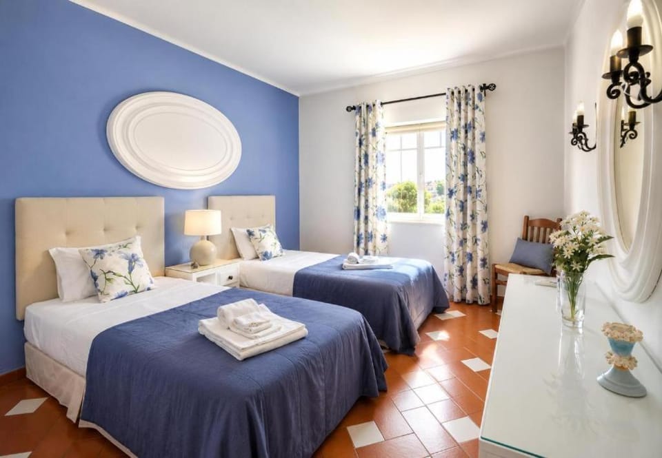 SUPERIOR COM VISTA MAR SIMPLEX 5Px - T2 Apartment in Lagos