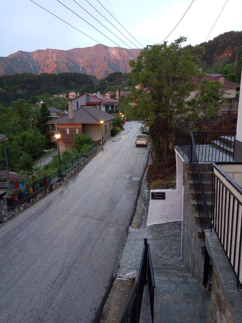 Neighbourhood, Natural landscape, Mountain view, Street view, Parking