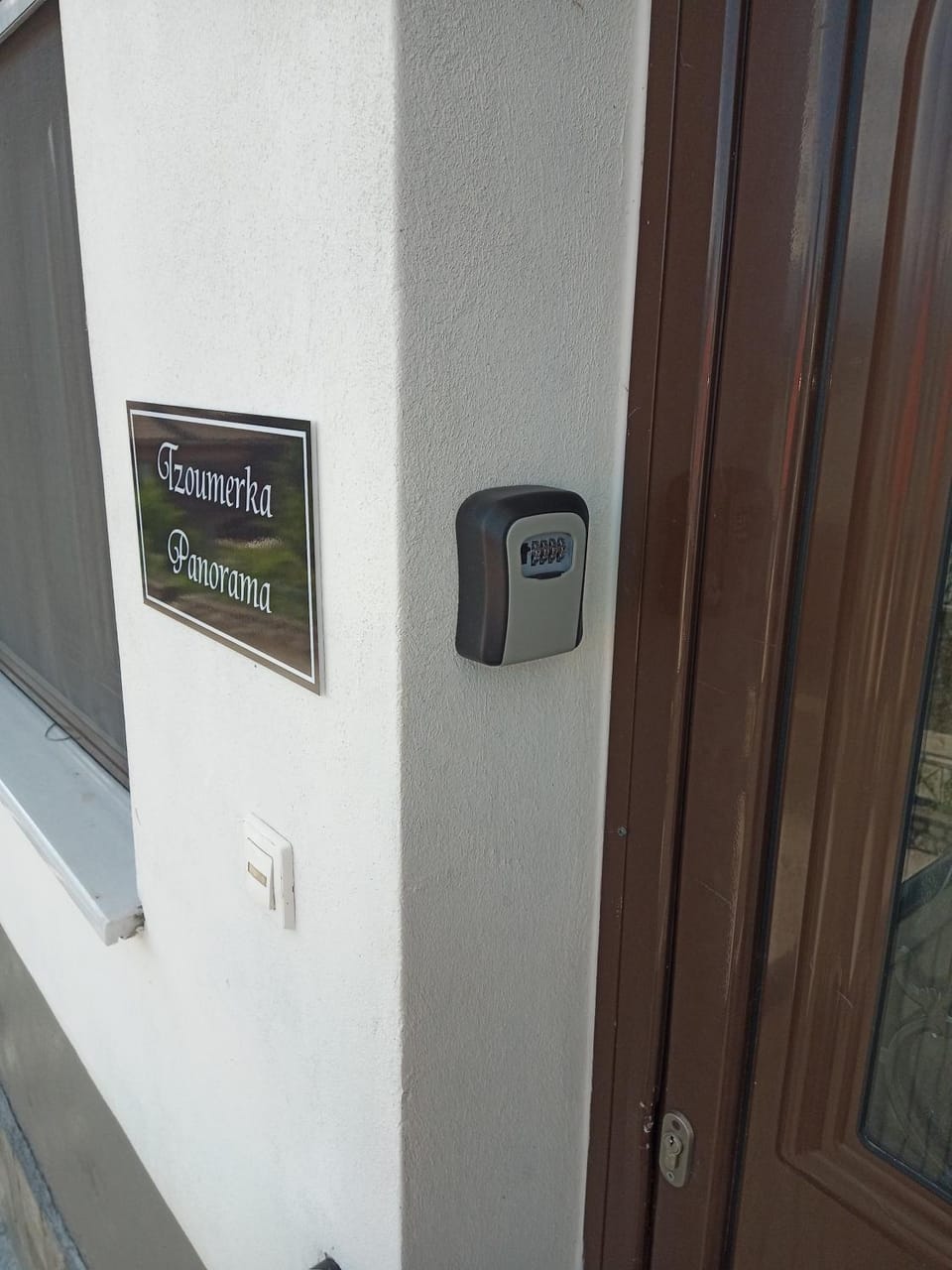 Property logo or sign, Logo/Certificate/Sign, safe