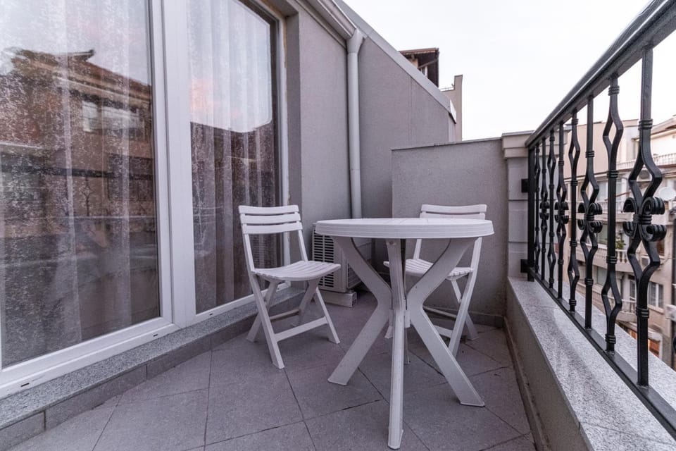 Patio, Day, View (from property/room), Balcony/Terrace, Balcony/Terrace, Dining area, Time of day