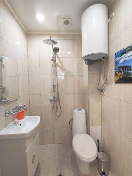 Shower, Toilet, Bathroom