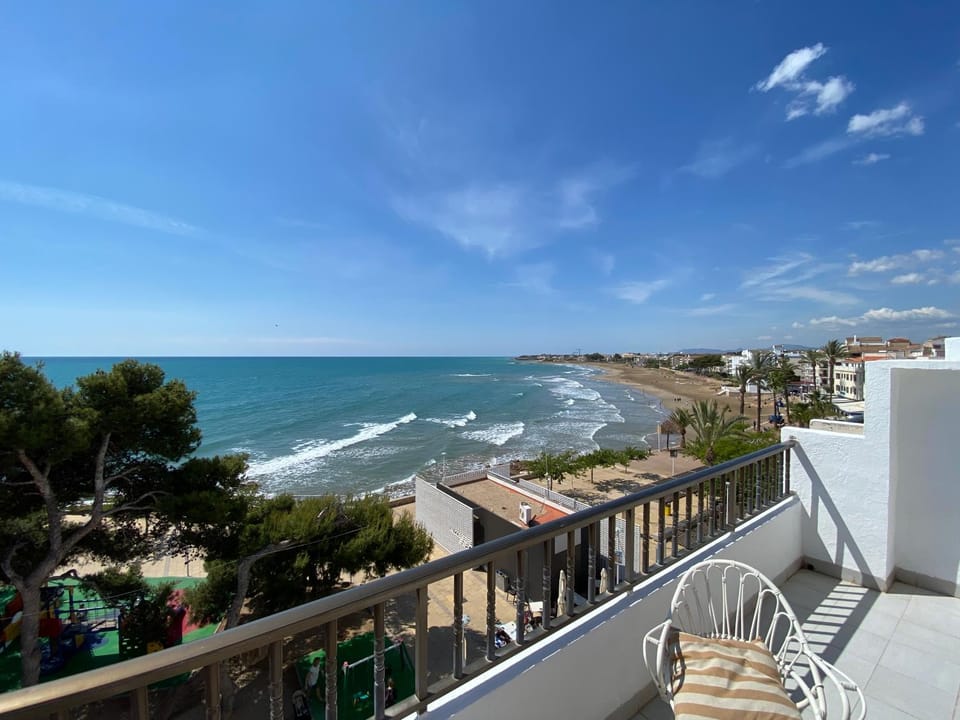 Nearby landmark, Day, Natural landscape, View (from property/room), Balcony/Terrace, Beach, Sea view