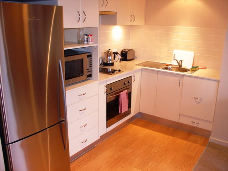 Schnapps Apartment in Hotham Heights
