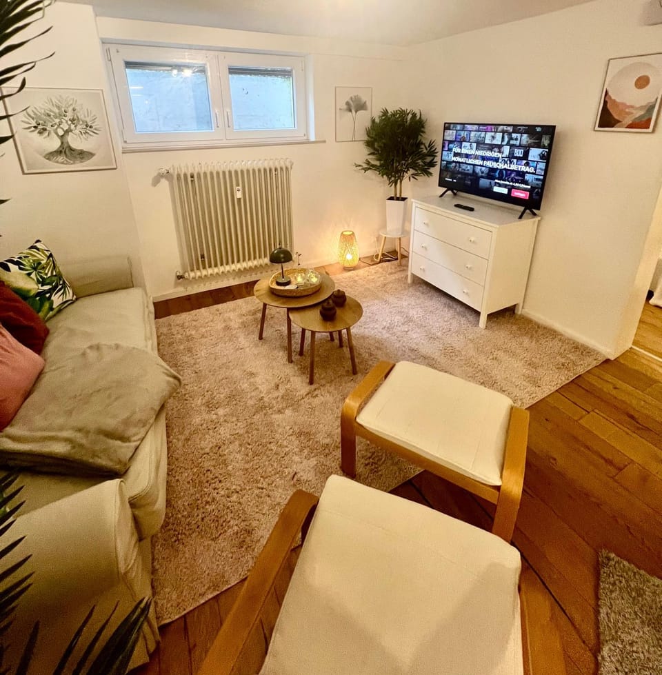 Gemütliche Souterrain Wohnung neben der Universitätsklinik in Homburg Apartment in Saarland, 66, Germany