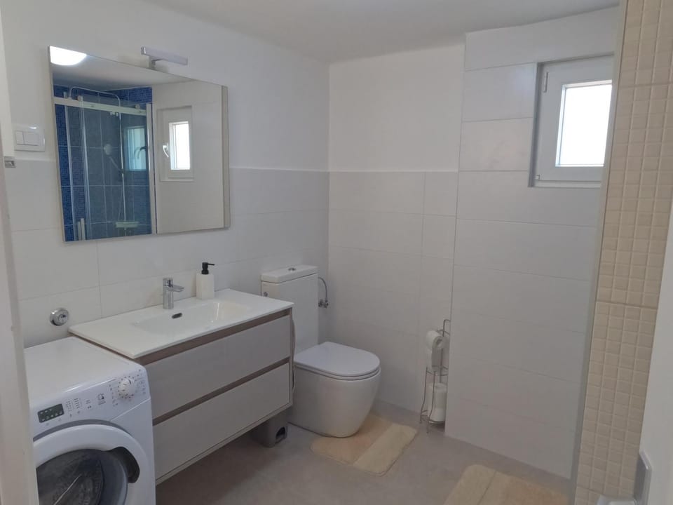 Bathroom, washing machine