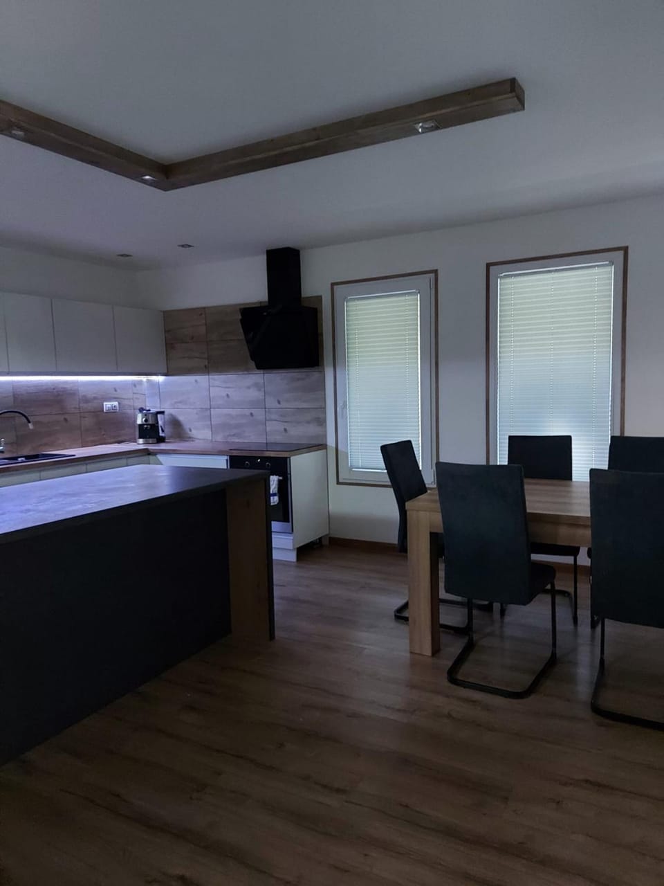 Kitchen or kitchenette, Kitchen or kitchenette, Breakfast
