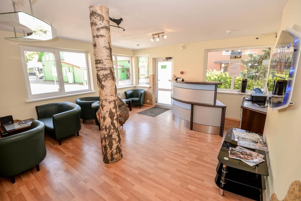 Communal lounge/ TV room