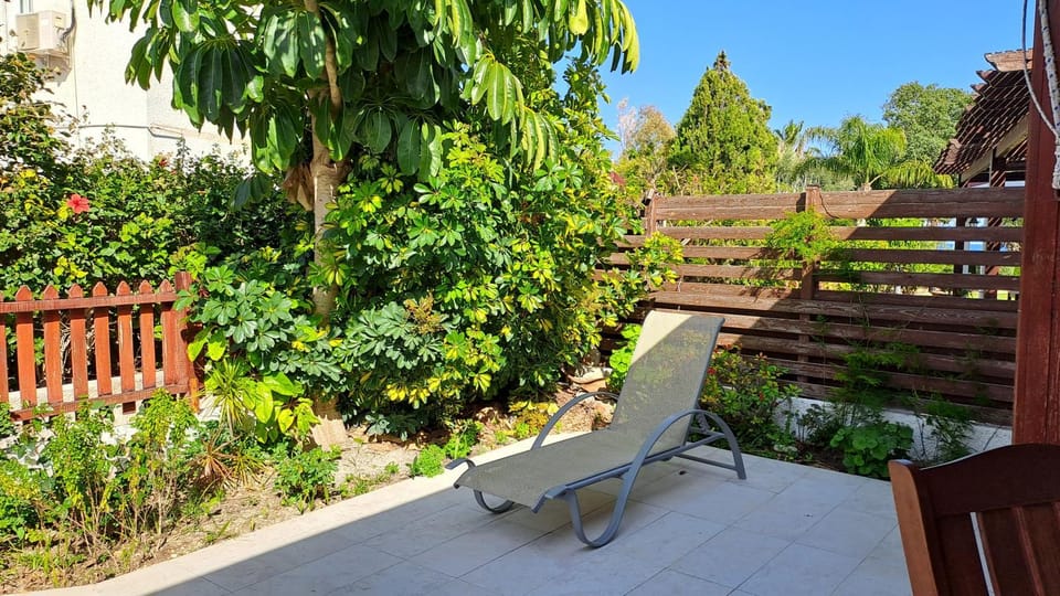 Garden, Garden view