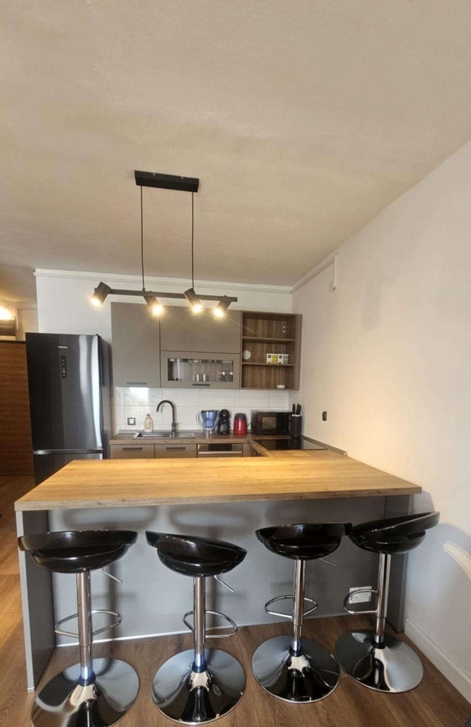 dishwasher, microwave, oven, stove, kitchen