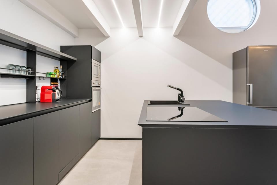 Kitchen or kitchenette, dishwasher, minibar, oven, pet friendly, stove