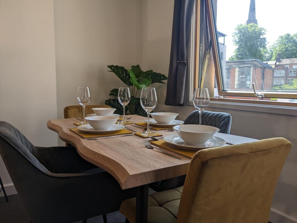 Living room, Seating area, Dining area