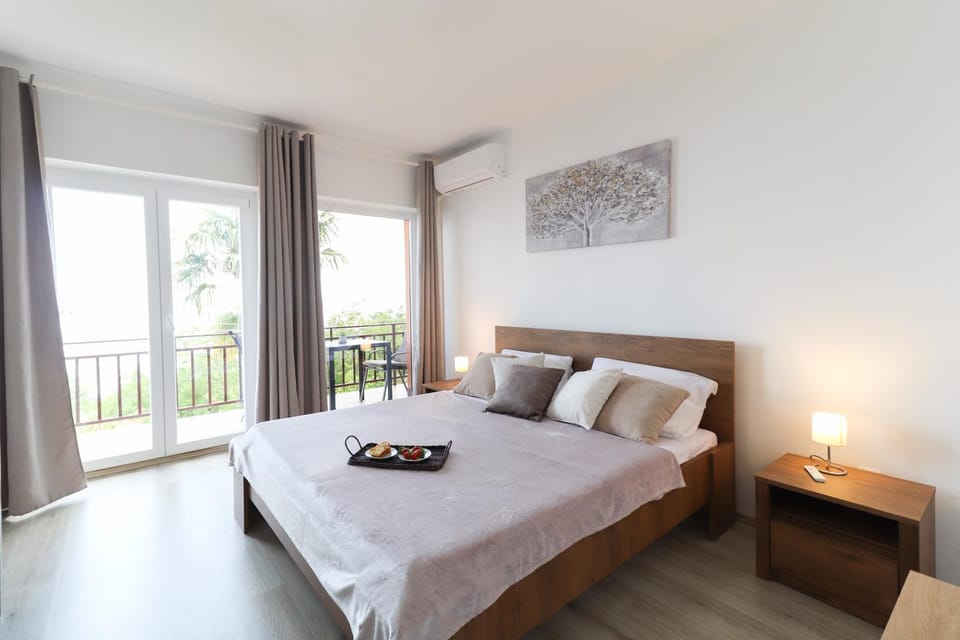 Villa Sentia with jacuzzi & spectacular seaview Villa in Primorje-Gorski Kotar County