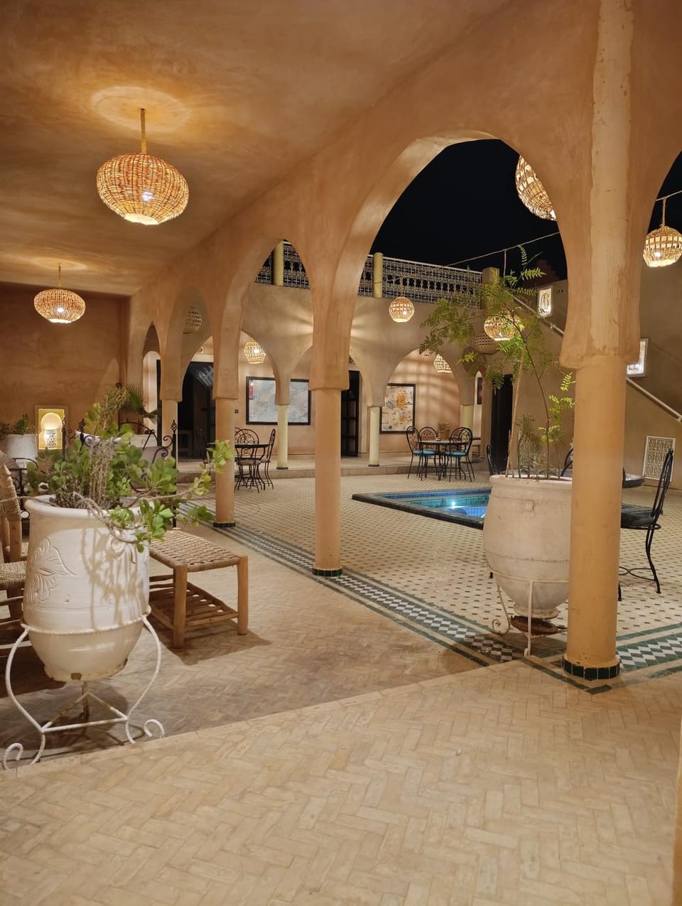Seating area, Pool view
