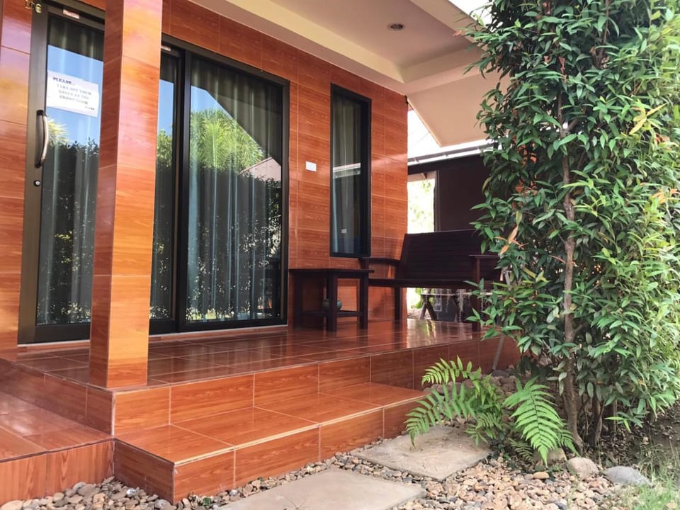 Jim Guesthouse Bed and Breakfast in Thailand