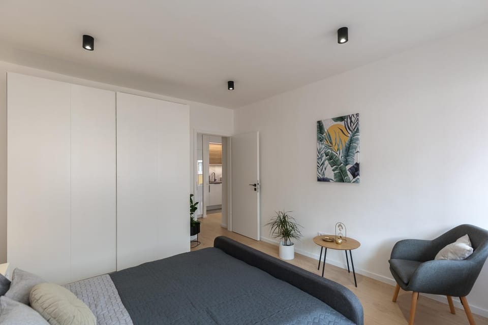 Bedroom, wardrobe